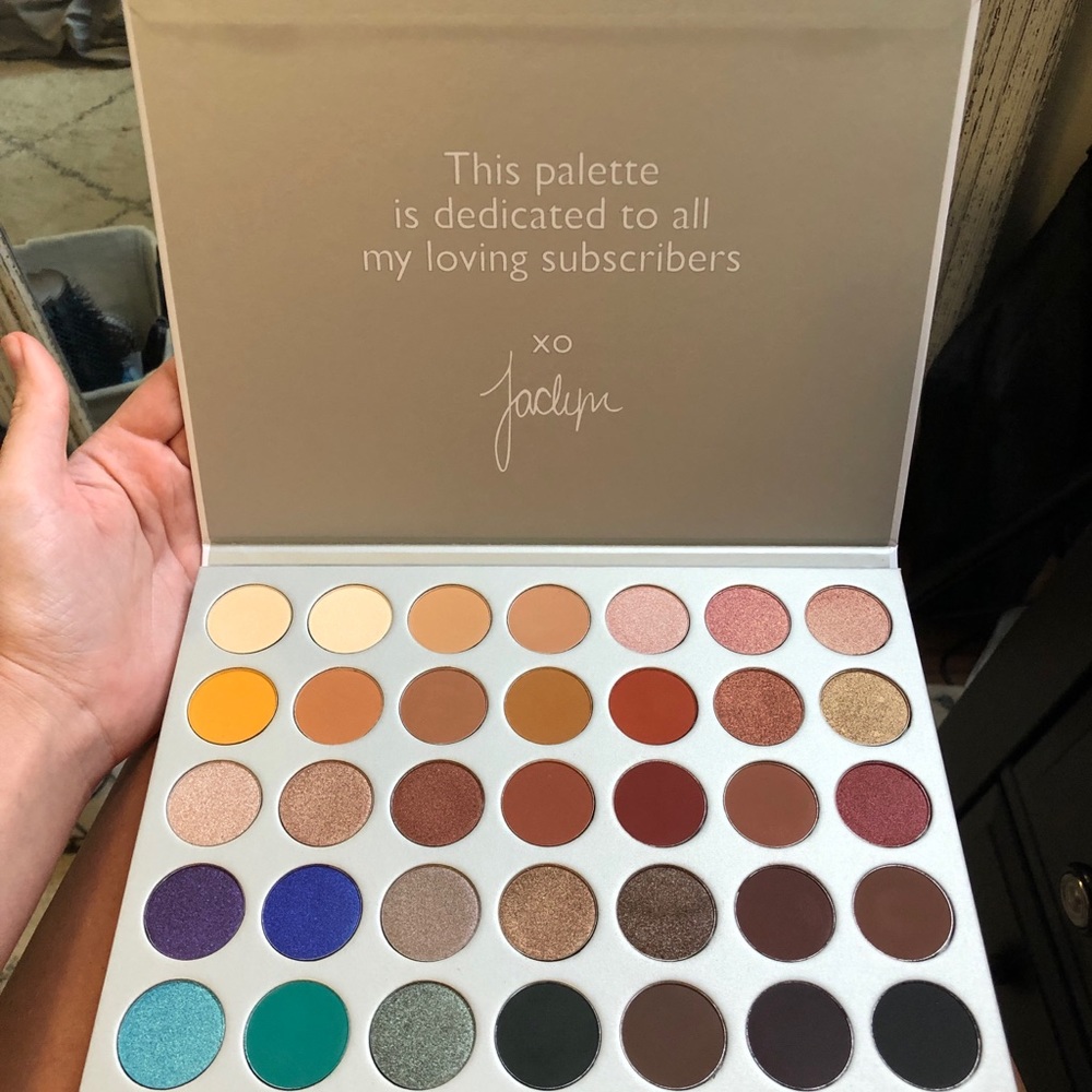 The Jaclyn Hill Pallette by Morphe.